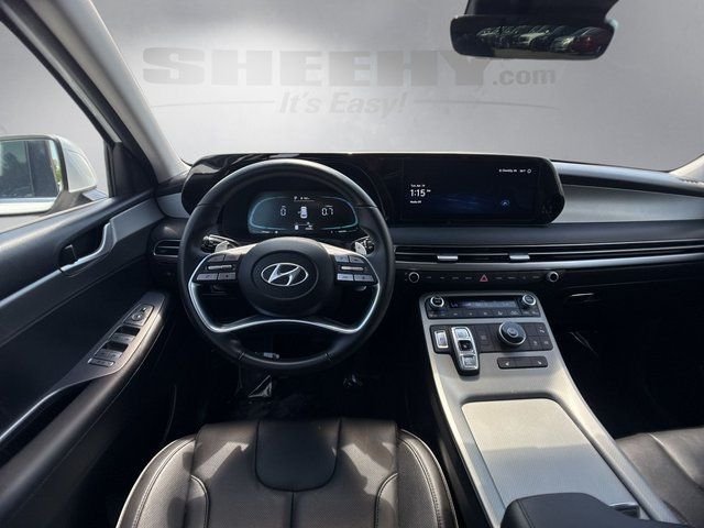 Used 2023 White Hyundai SEL image 3