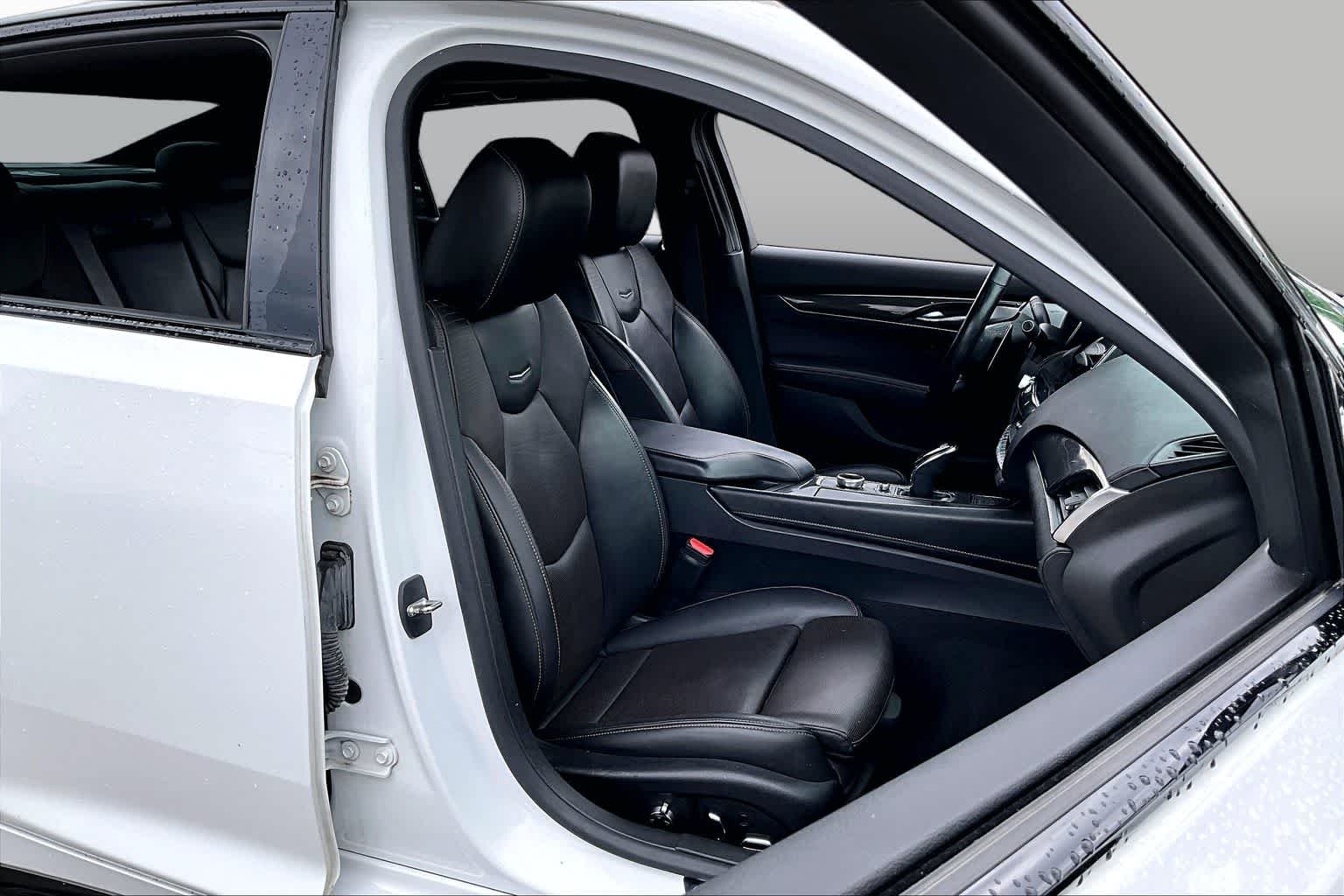 Used 2021 Summit White Cadillac V-Series image 8