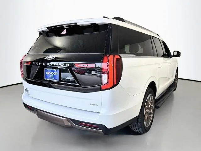 New 2027 Star White Metallic Tri-Coat Ford MAX King Ranch® image 42