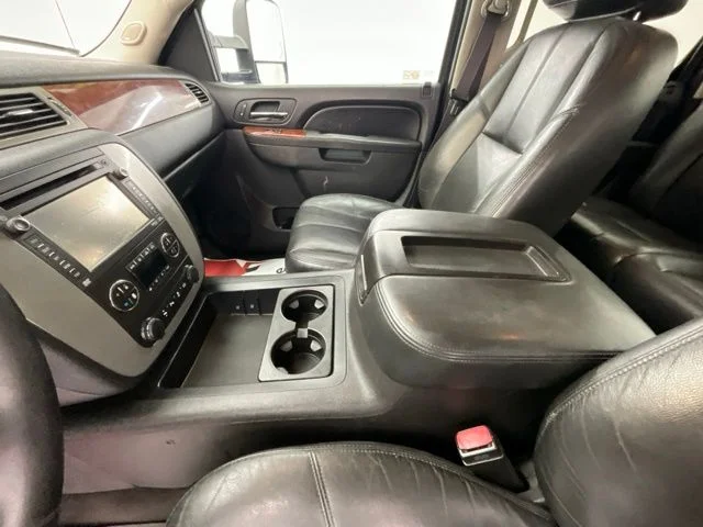 Used 2014 Black GMC SLT image 17