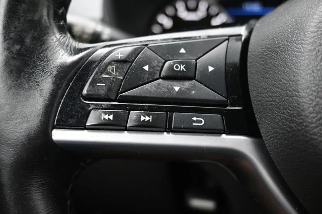Used 2019 Gray Nissan 2.5 SL image 24