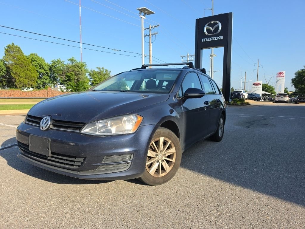 2016 Volkswagen Golf SportWagen TSI S Auto's photo