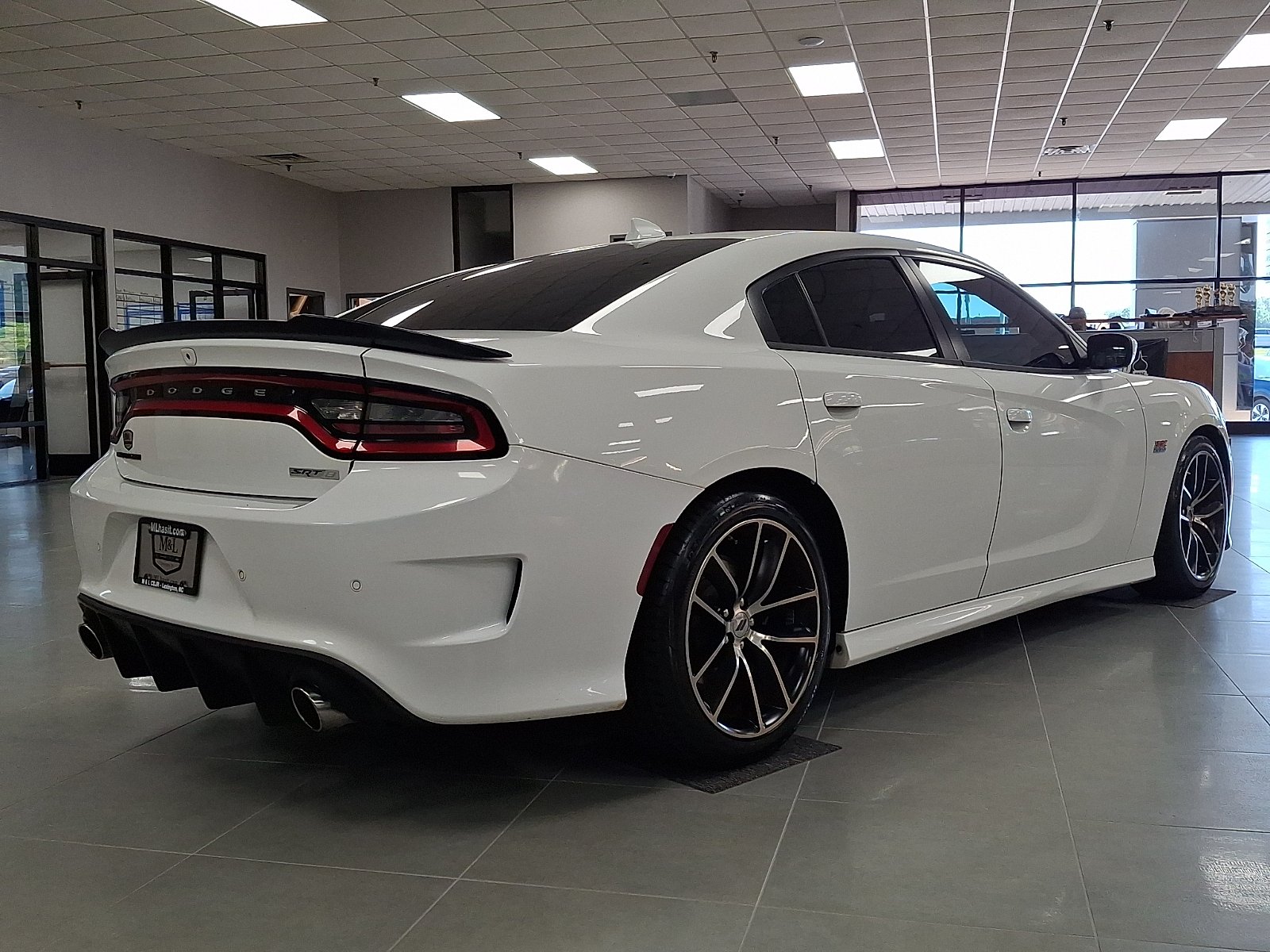 Used 2018 White Knuckle Clearcoat - PW7 Dodge R/T Scat Pack RWD image 6