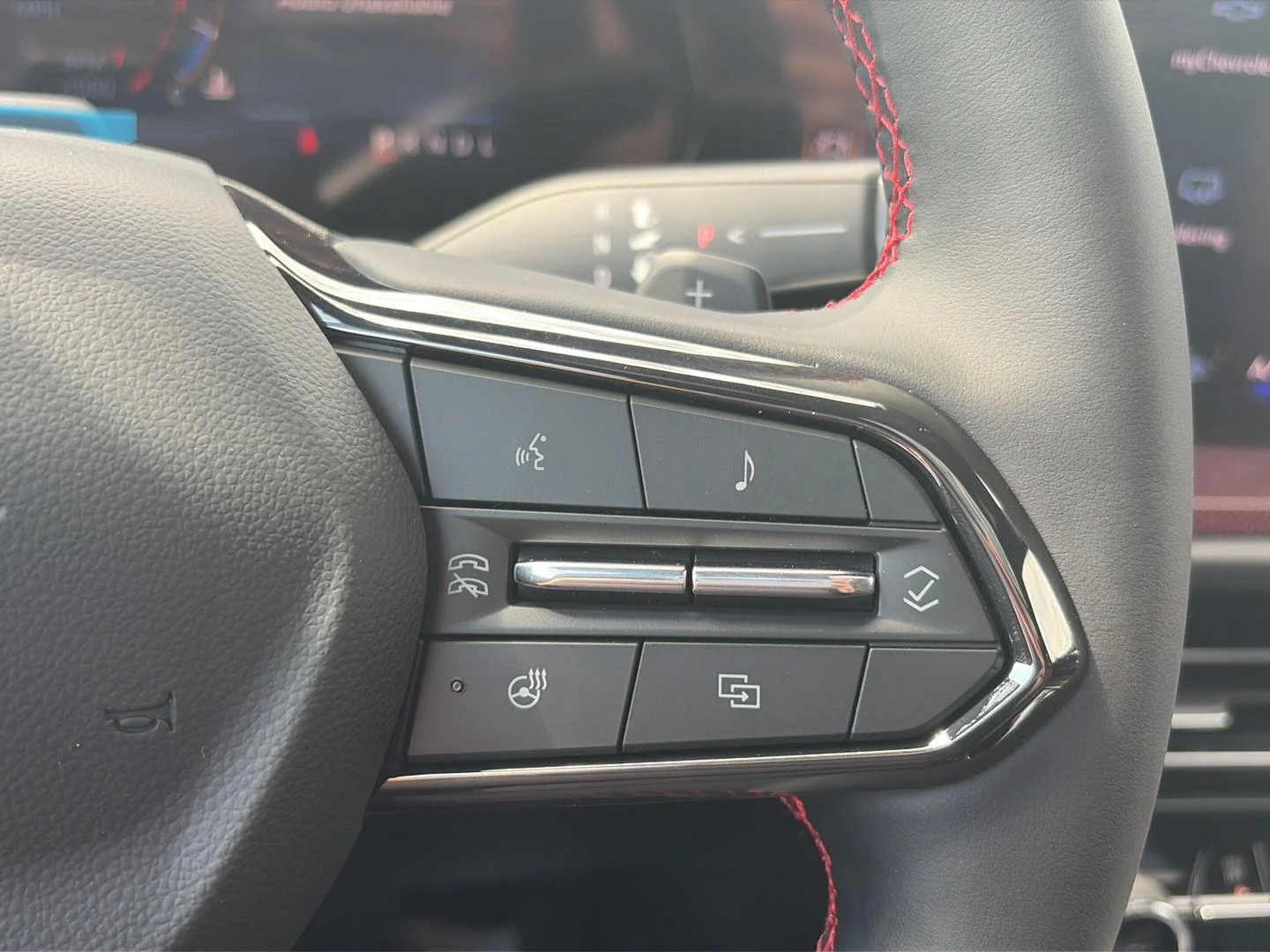 2027 Chevrolet Traverse RS - Photo 36
