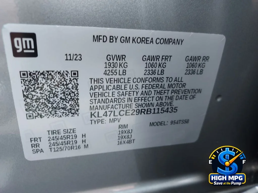 Used 2024 Gray Buick Avenir image 32