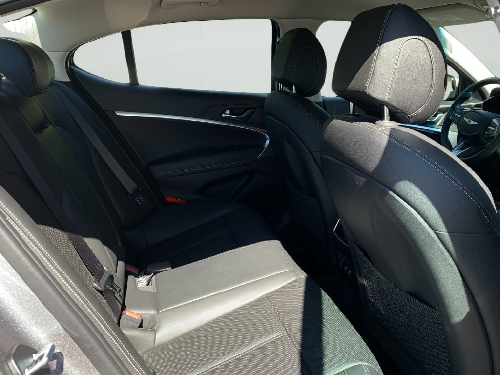 2026 GENESIS G70 Standard - Photo 37