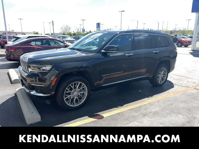 2022 Jeep Grand Cherokee L Summit 4x4's photo