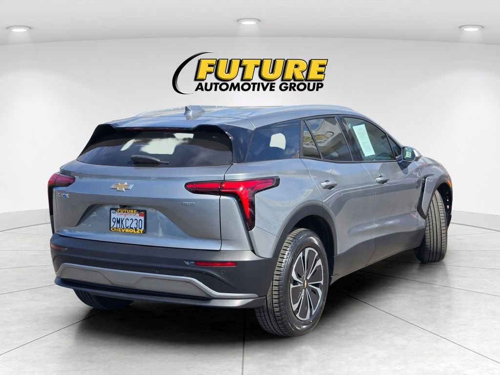 Used 2024 Gray Chevrolet LT image 4