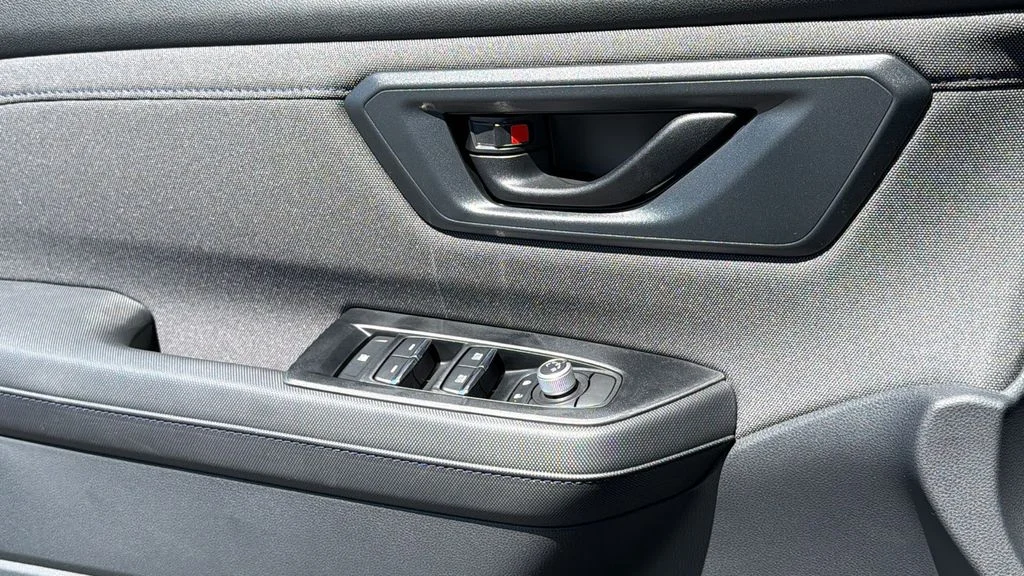 New 2026 CRYSTAL BLACK SILICA Subaru Premium image 22