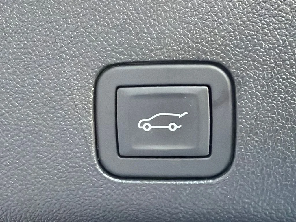 Used 2025 Gray Chevrolet RST image 19
