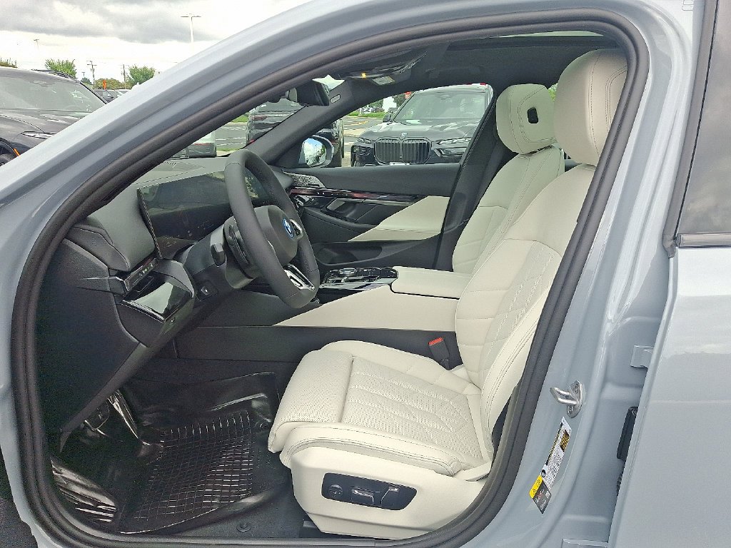 Used 2027 Brooklyn Grey Metallic BMW 550e xDrive image 6