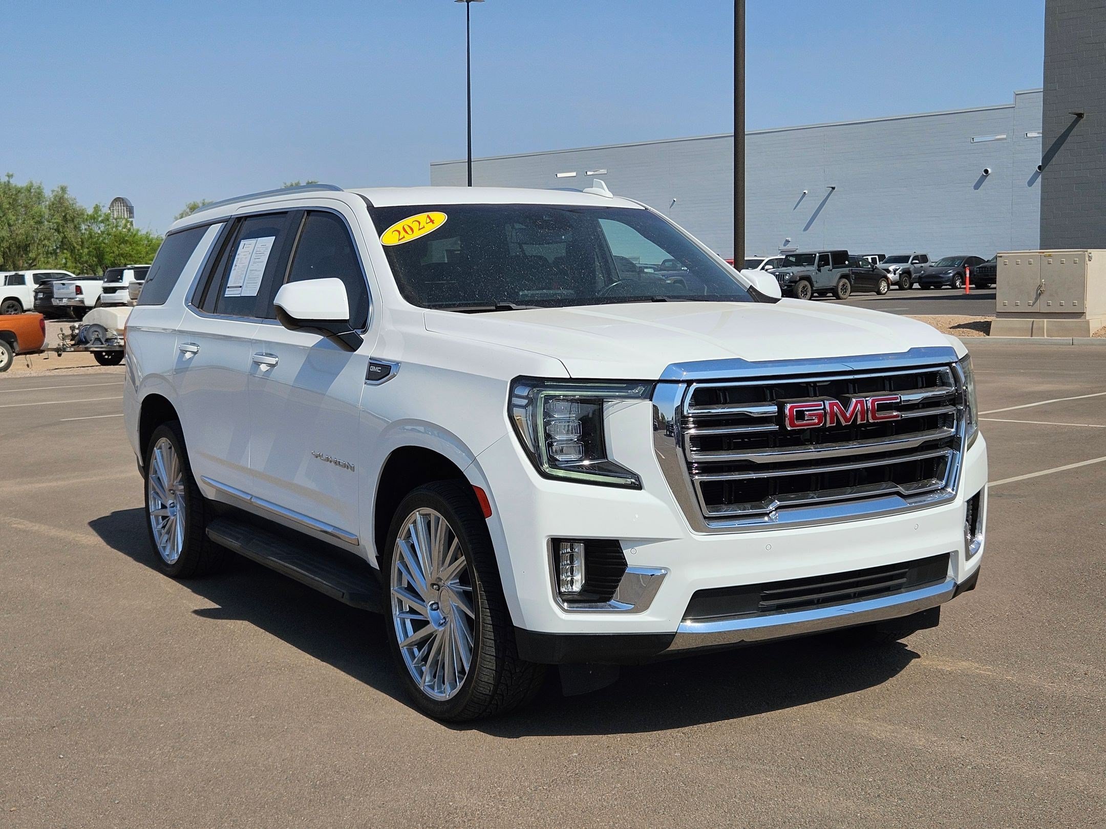 Used 2023 SUMMIT WHITE GMC SLT image 7