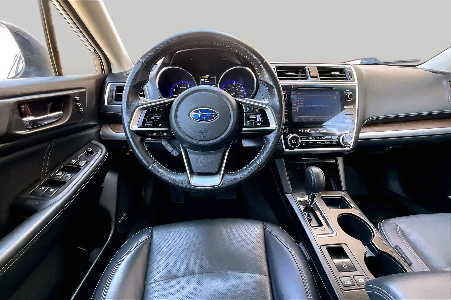 Used 2018 Ice Silver Metallic Subaru Limited image 6