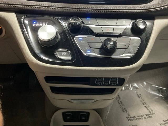 Certified Used 2021 Bright White Clearcoat Chrysler Touring image 36