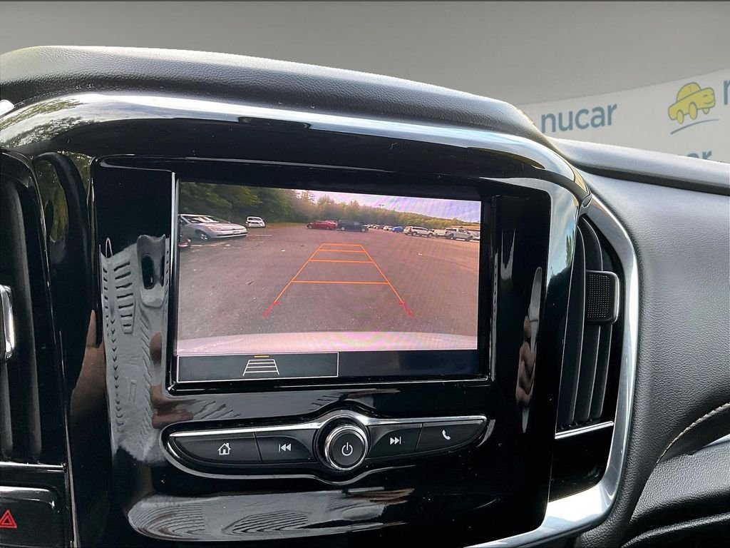 Used 2020 Silver Ice Metallic Chevrolet LT image 20