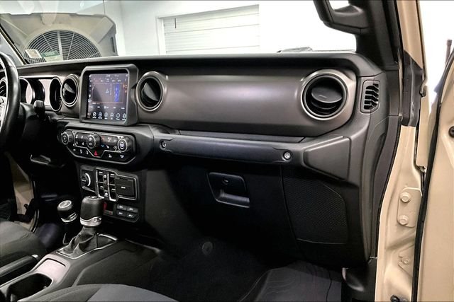 Used 2022 Limited Edition Gobi Clearcoat Jeep Willys image 20