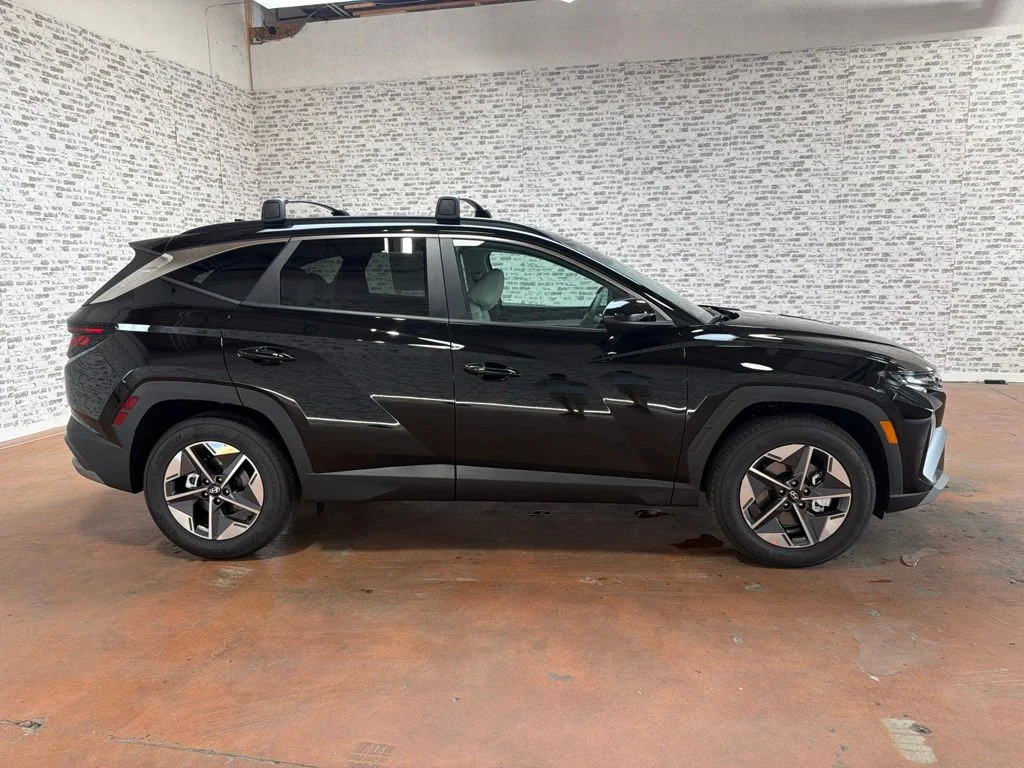 New 2026 Phantom Black Hyundai SEL image 8