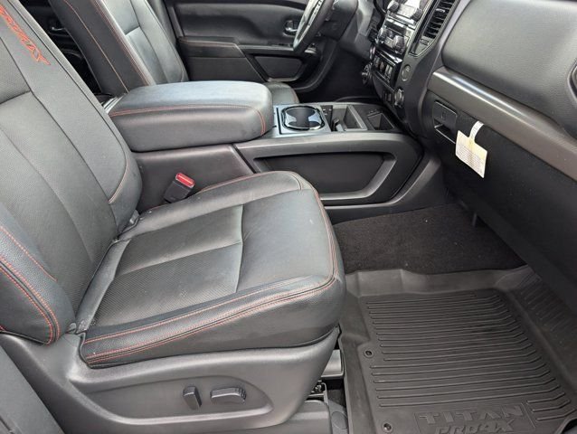 Used 2024  Nissan PRO-4X image 28