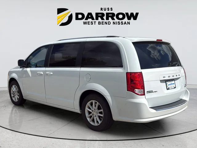 Used 2019 White Dodge SXT image 3