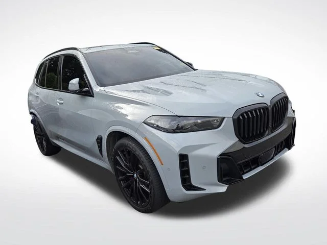 Used 2025 Gray BMW xDrive40i image 3