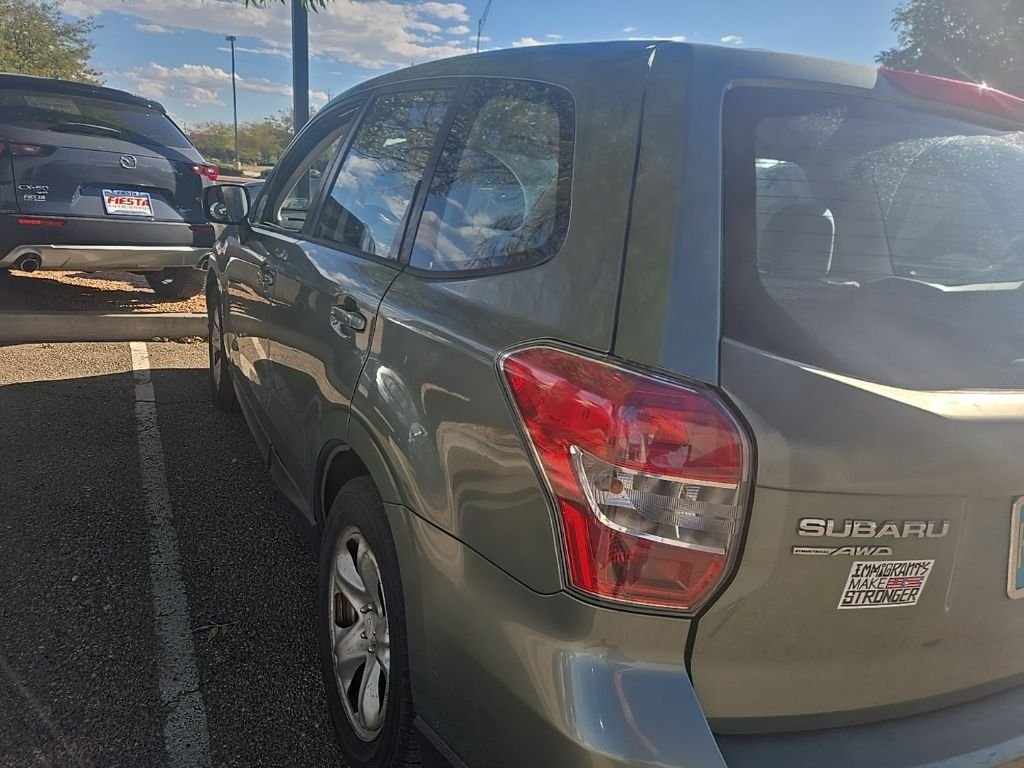 Used 2014 Green Subaru 2.5i image 4
