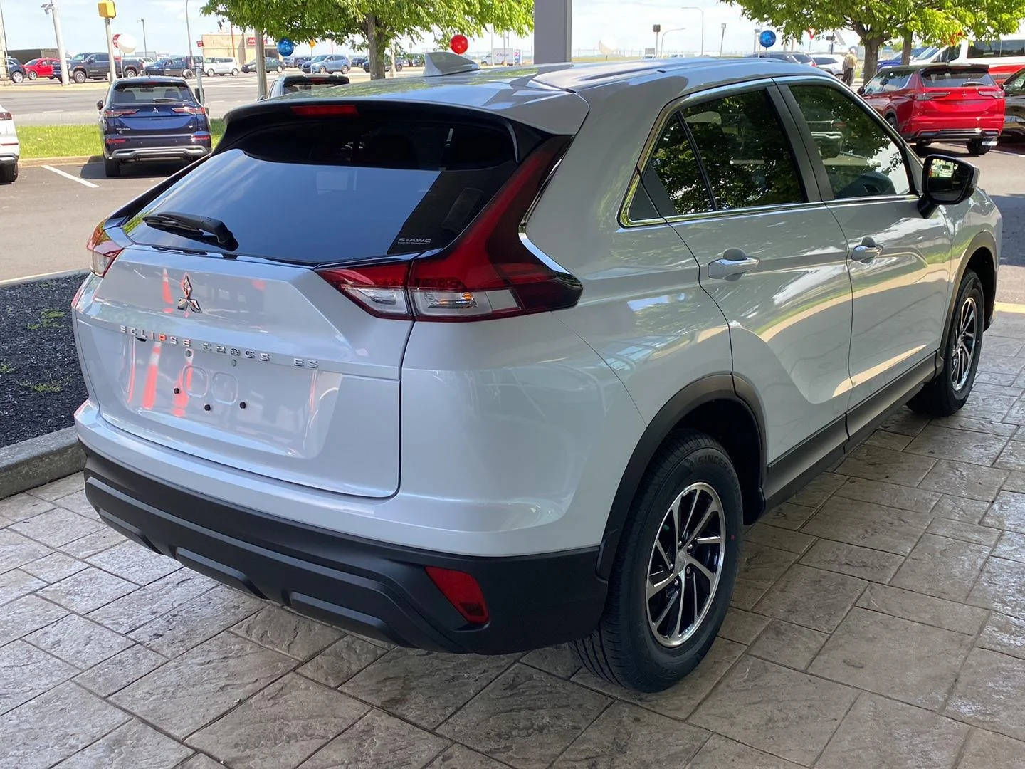 New 2026 White Diamond Mitsubishi ES image 7