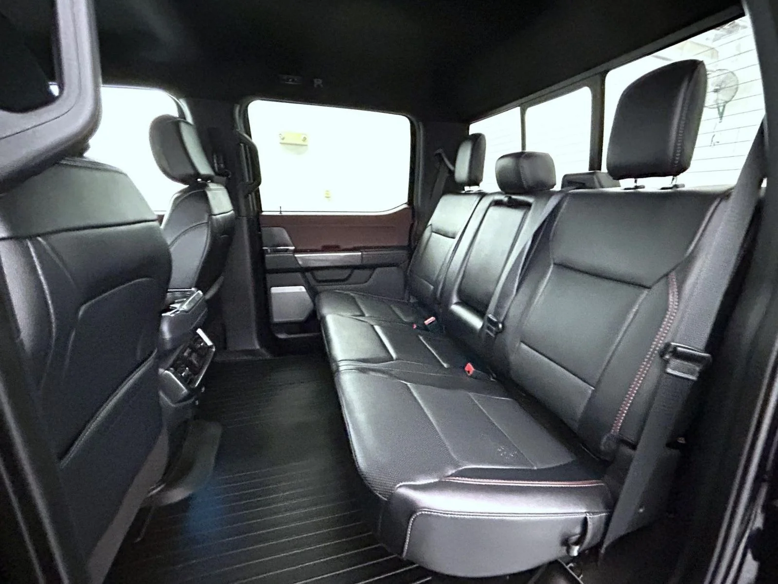 Used 2023 Black Ford Lariat image 19