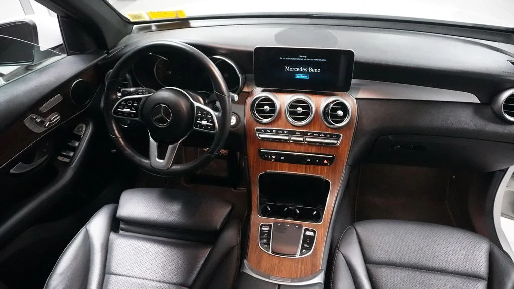 Certified Used 2022 White Mercedes-Benz GLC 300 image 26