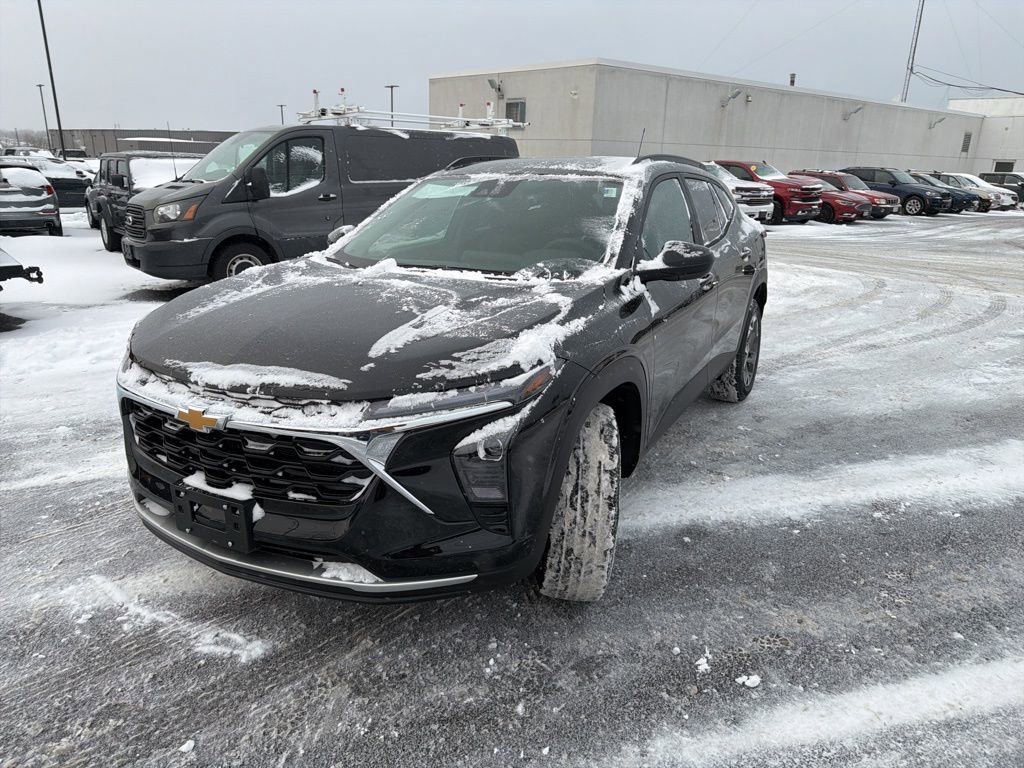 New 2026 Mosaic Black Metallic Chevrolet LT image 4