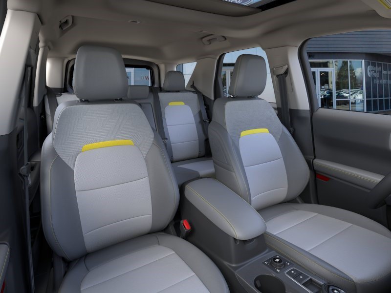 New 2026 Oxford White Ford Badlands image 11