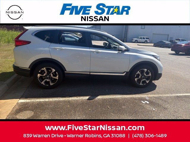 Used 2018 White Honda Touring image 10