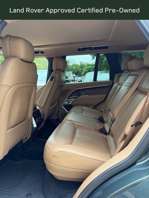 Certified Used 2023 Belgravia Green Land Rover SE image 11
