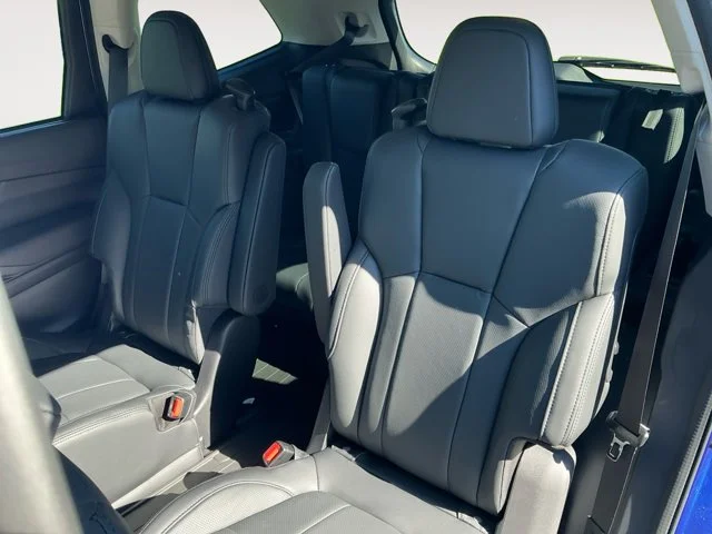 New 2026 SAPPHIRE BLUE PEARL Subaru Touring 7-Passenger image 13