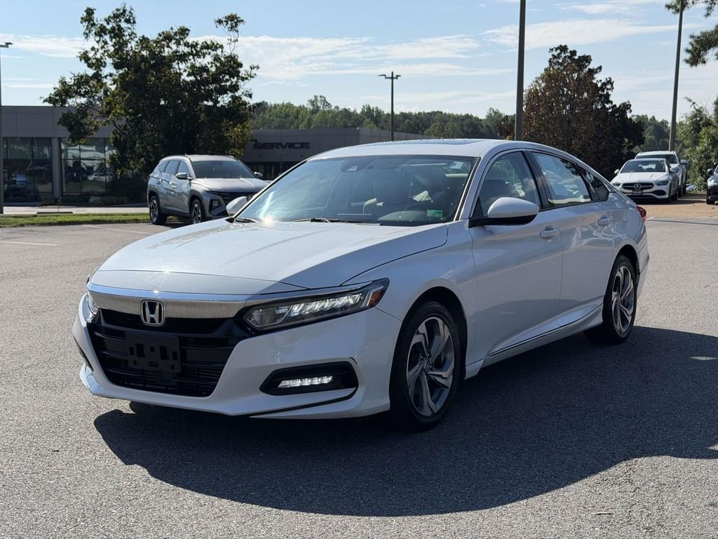 Used 2018 White Honda EX image 23
