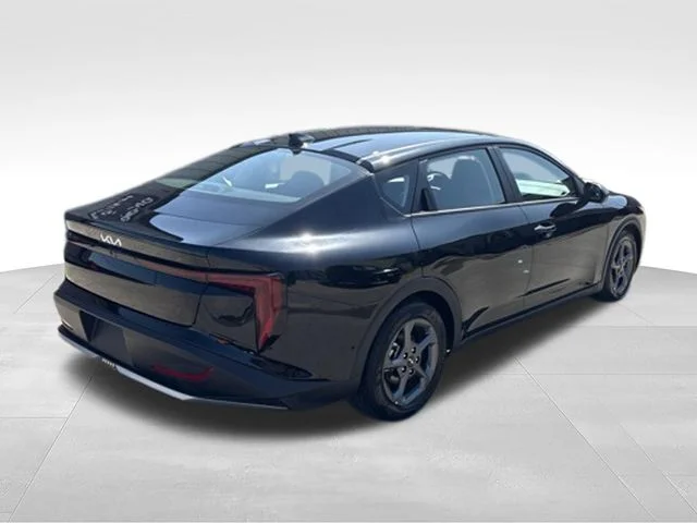 Used 2025 Black Kia LXS image 7