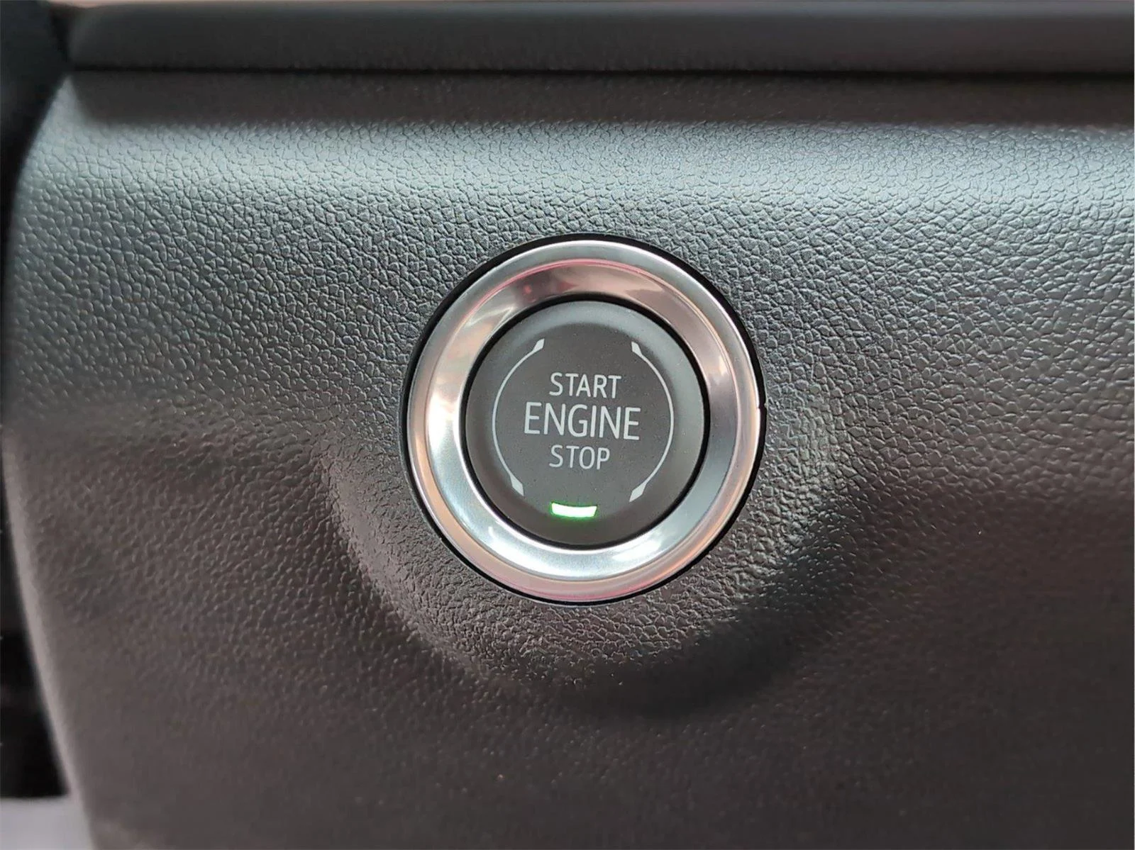 New 2026 Summit White GMC Elevation image 19