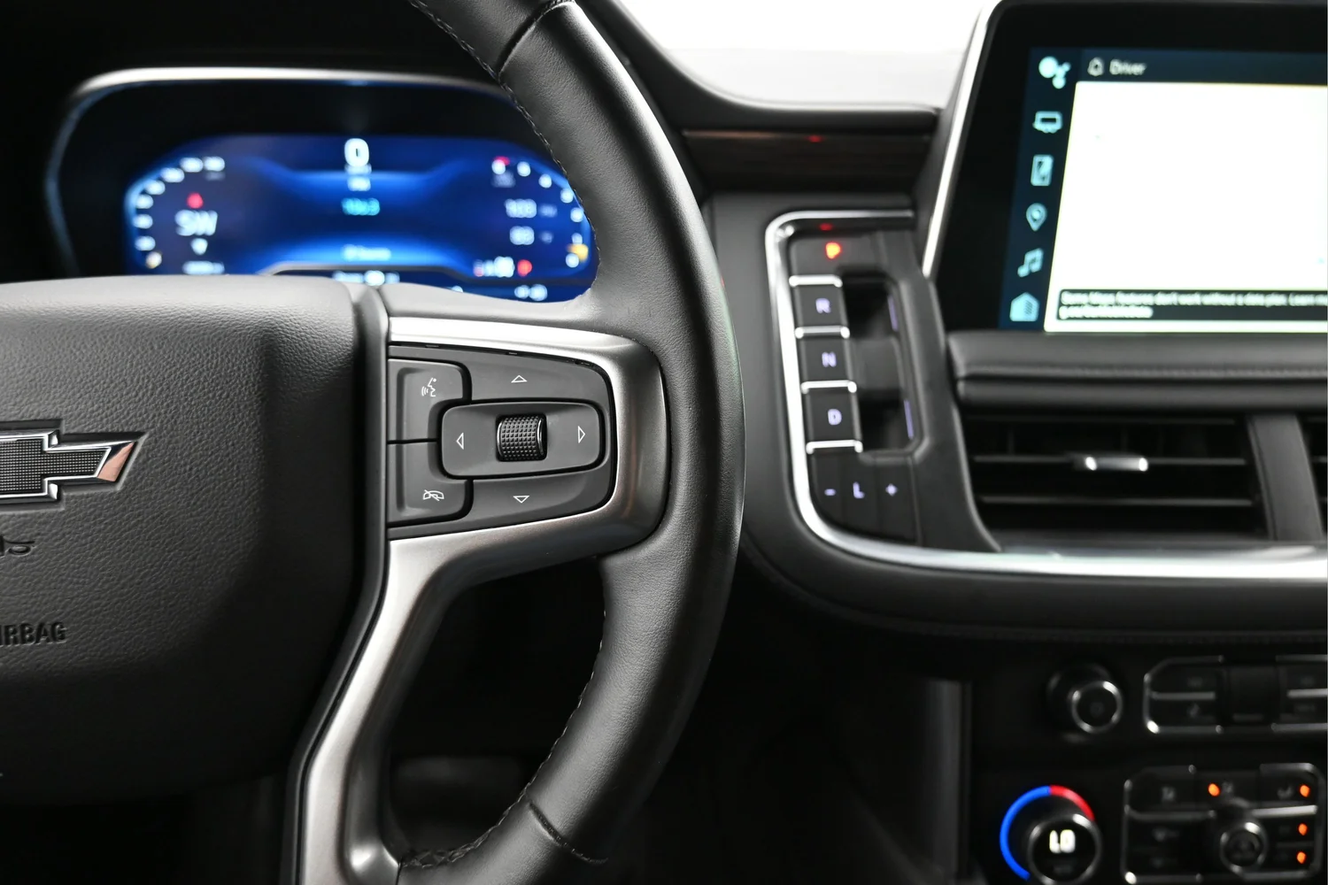 Used 2023 White Chevrolet Z71 image 20