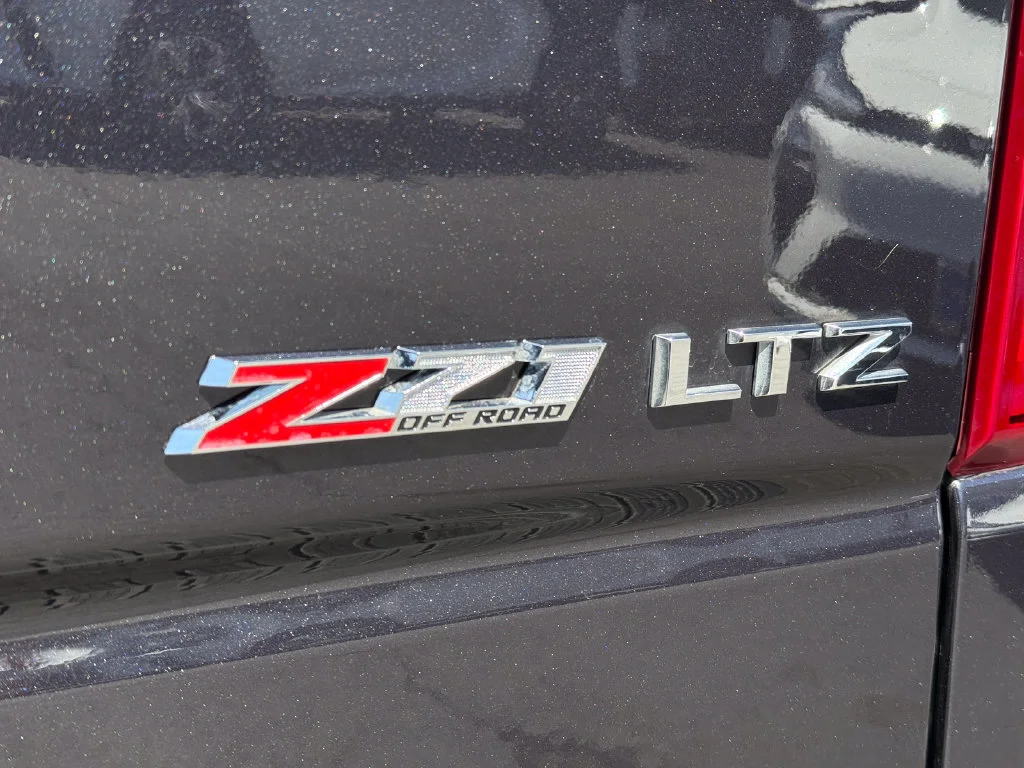 Used 2022 Gray Chevrolet LTZ image 14