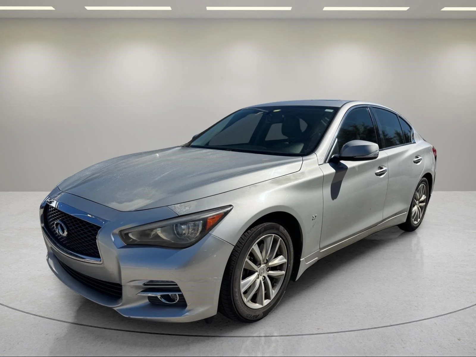 Used 2015 Liquid Platinum INFINITI Premium image 1