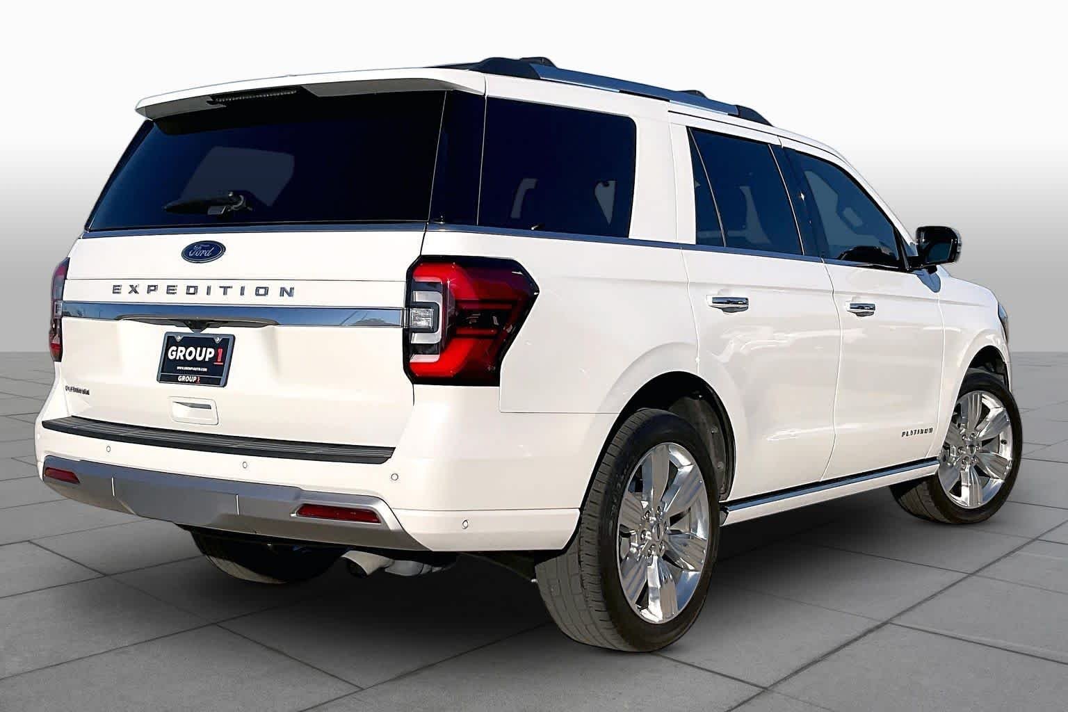 Used 2024 Star White Metallic Tri-Coat Ford Platinum image 13