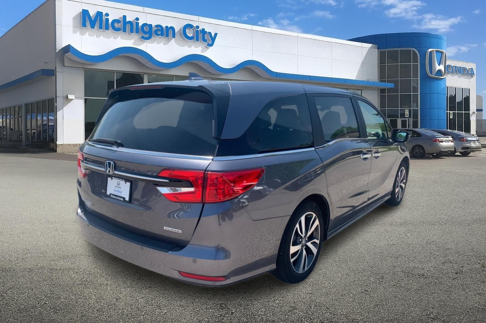 Certified Used 2024 Gray Honda Touring image 5
