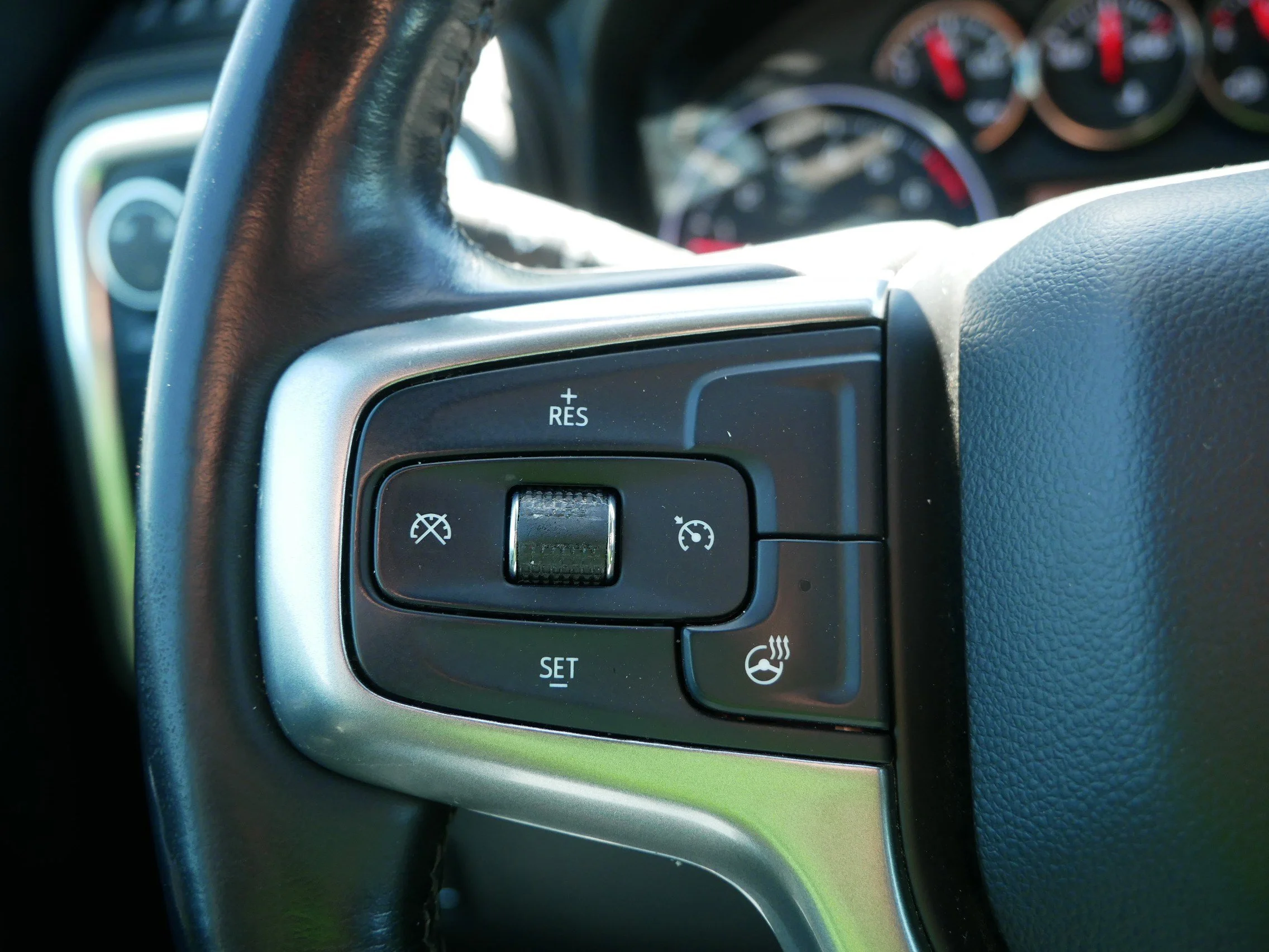 Used 2019 Summit White Chevrolet LT image 31