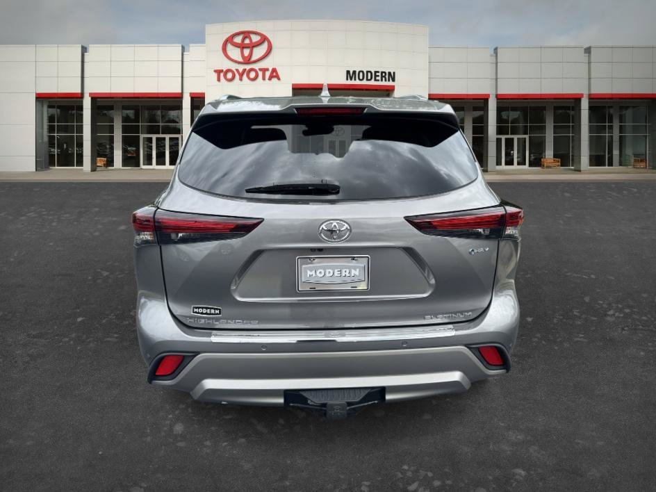 Used 2025 Heavy Metal Toyota Hybrid Platinum image 6