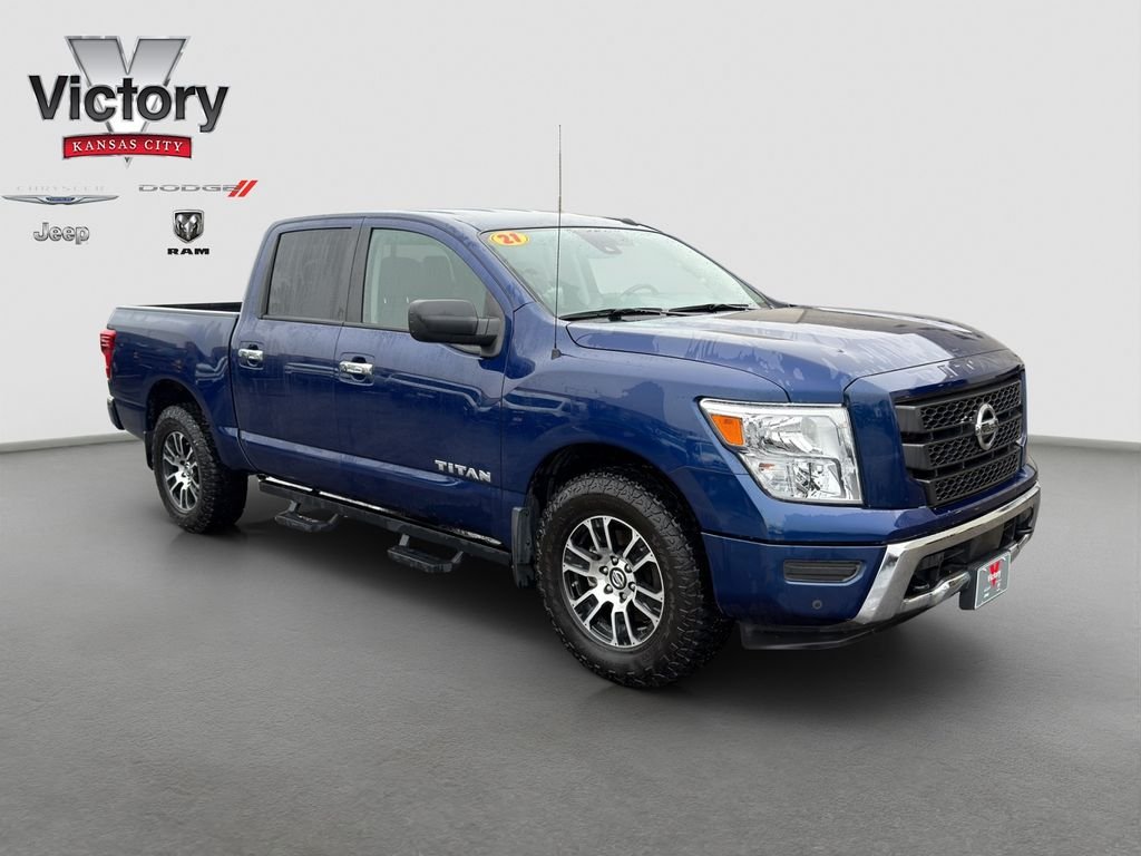 2021 Nissan Titan SV