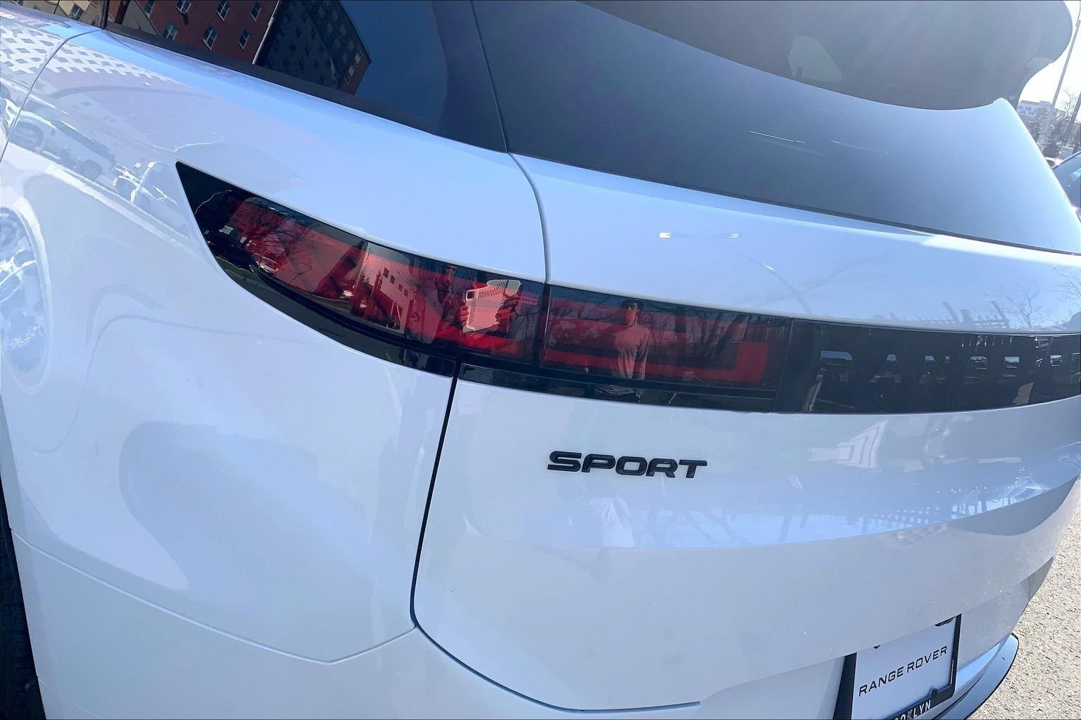 New 2026 Fuji White Land Rover Dynamic SE image 14