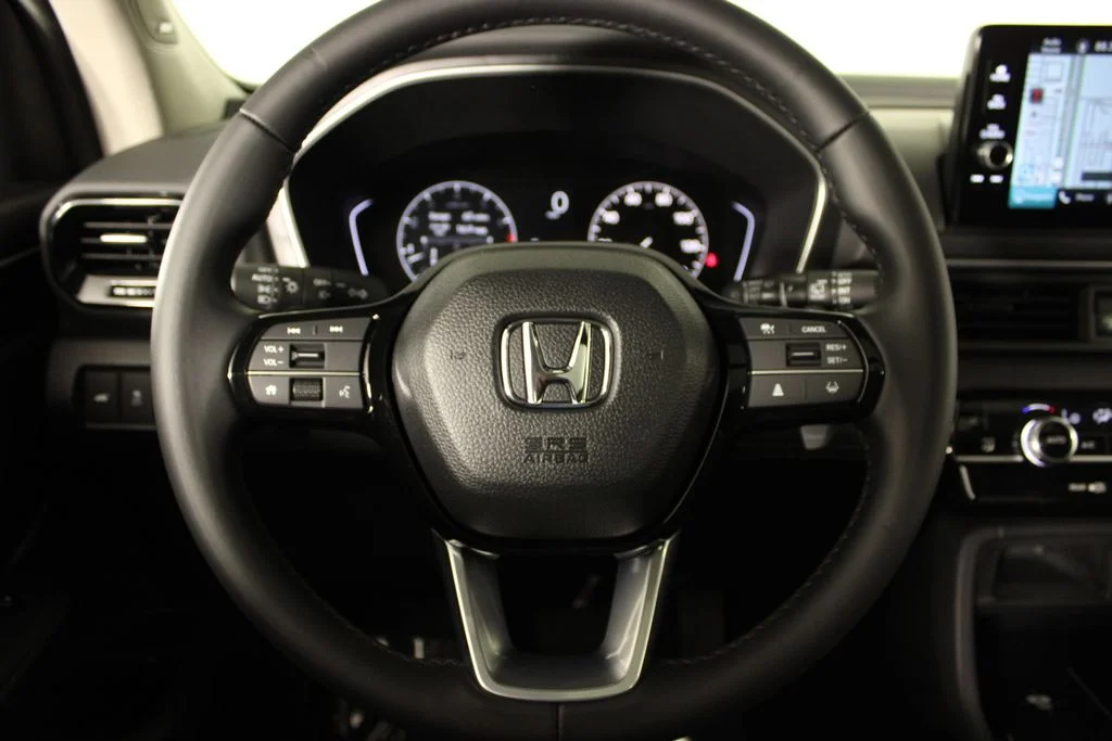 2025 Honda Pilot Touring - Photo 26
