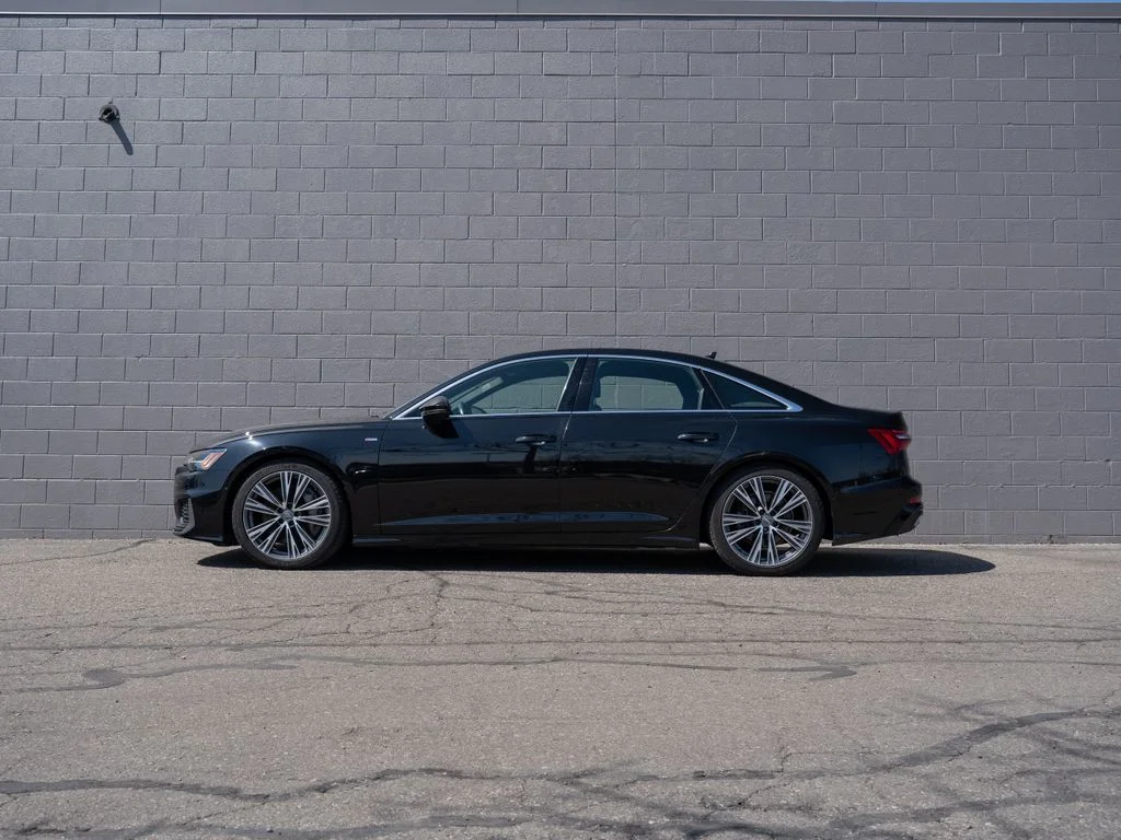 Used 2019 Black Audi 3.0T Prestige image 2