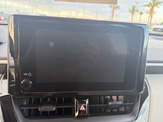 2026 Toyota Corolla Cross LE - Photo 20
