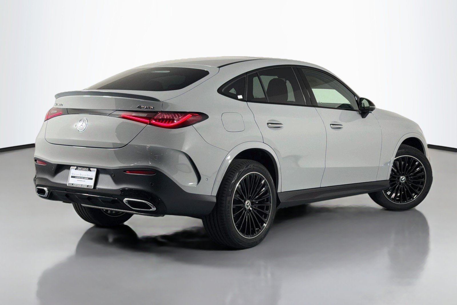 New 2027 MANUFAKTUR Alpine Grey Mercedes-Benz GLC 300 4MATIC® Coupe image 11