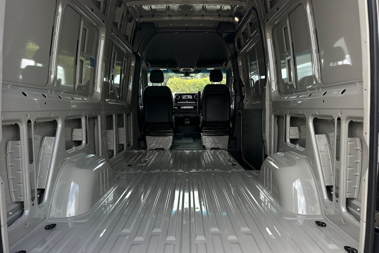 New 2026 Stone Gray Mercedes-Benz Cargo 144 WB image 34